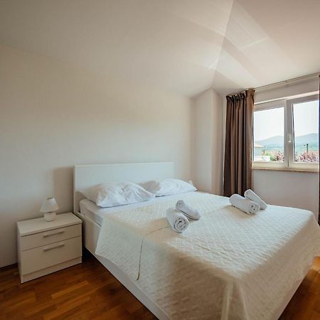 Villa Latica Donji Proložac Buitenkant foto
