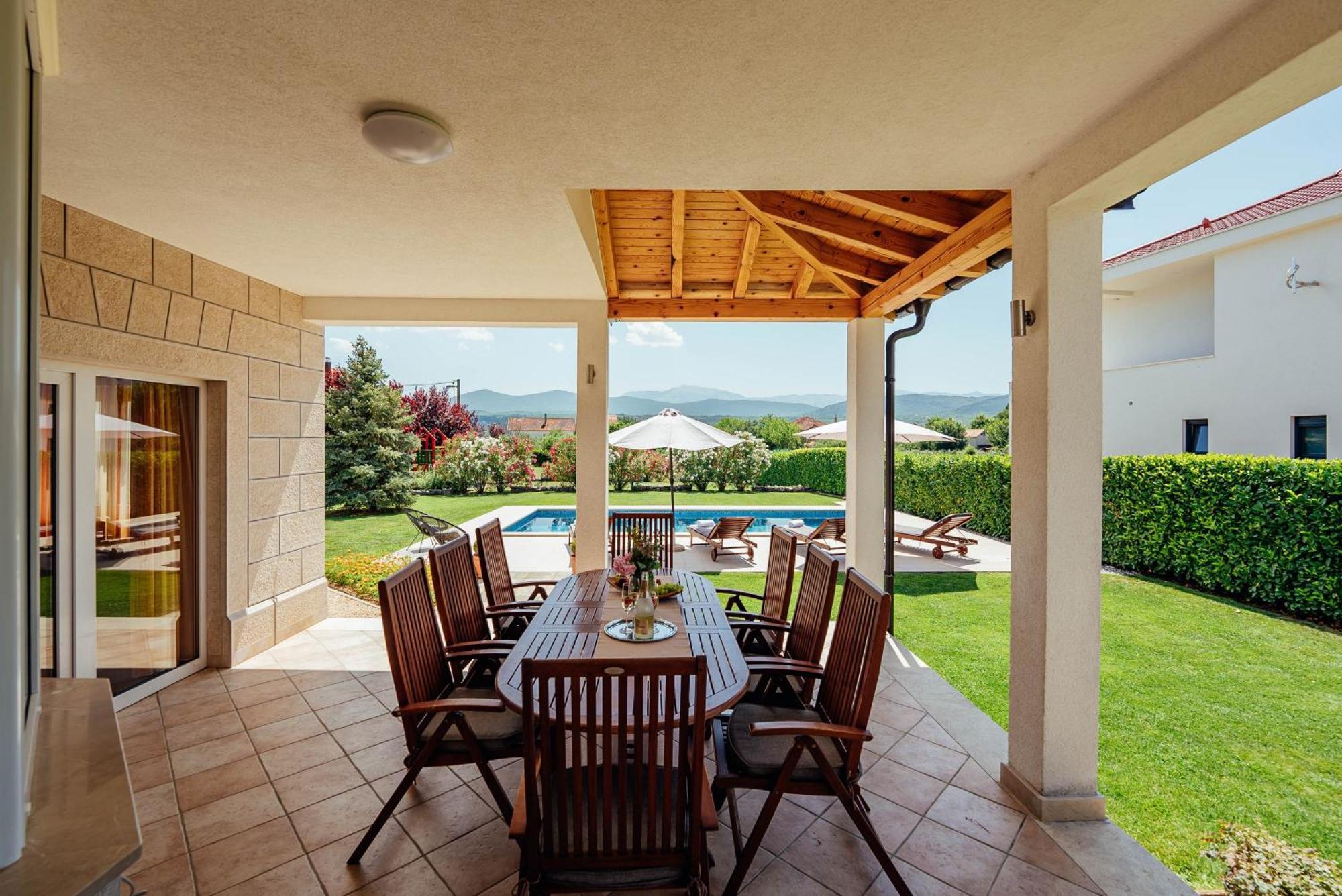 Villa Latica Donji Proložac Buitenkant foto