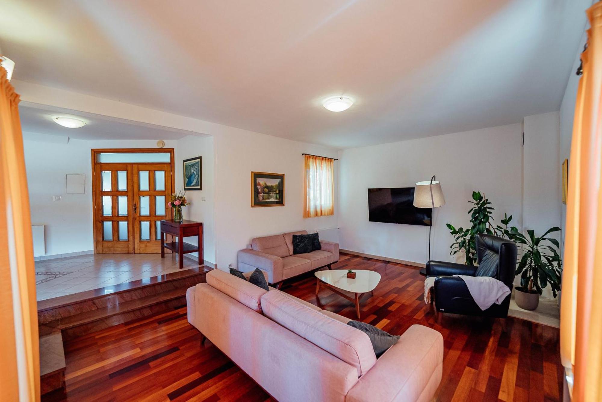 Villa Latica Donji Proložac Buitenkant foto